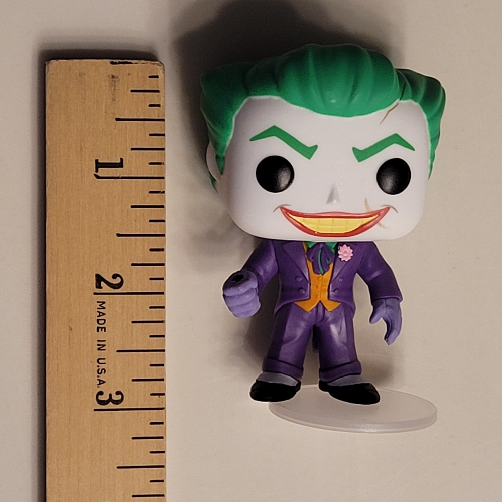 JOKER Funko Pop Funkoverse DC Comics Vinyl Figure With Stand - Picture 4 of 16